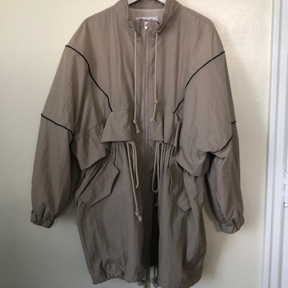 Stylenanda trench